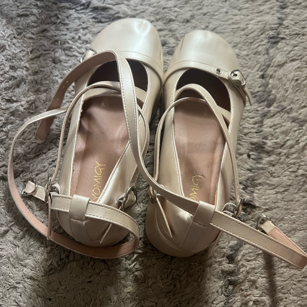 Cream Mary Jane shoes